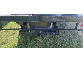 2004 ISUZU NPR200 TRAY TRUCK - picture1' - Click to enlarge