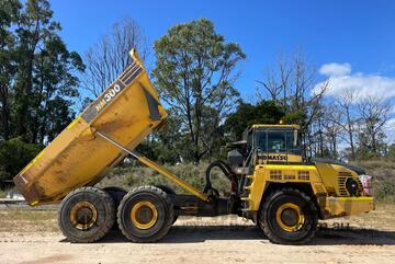 Komatsu HM300-5 Articulated Off Highway Truck