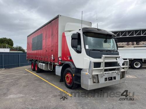 2015 Volvo FE Series Curtainsider Day Cab