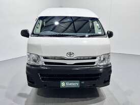 2012 Toyota Hiace  Diesel - picture2' - Click to enlarge