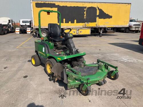 John Deere 1445 Ride On Mower (Out Front)