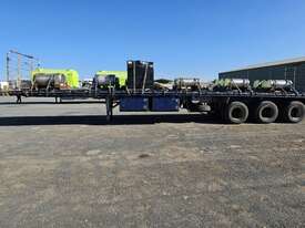 1997 Krueger ST-3-38 Tri Axle Flat Top Trailer - picture2' - Click to enlarge