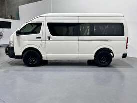 2018 Toyota Hiace Commuter 4X4  Diesel - picture0' - Click to enlarge