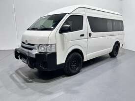2018 Toyota Hiace Commuter 4X4  Diesel - picture1' - Click to enlarge