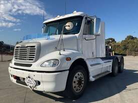 2007 Freightliner Columbia CL112 Prime Mover - picture1' - Click to enlarge