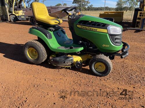 John Deere Ride on Mower