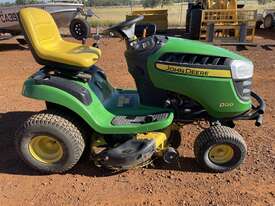 John Deere Ride on Mower - picture1' - Click to enlarge