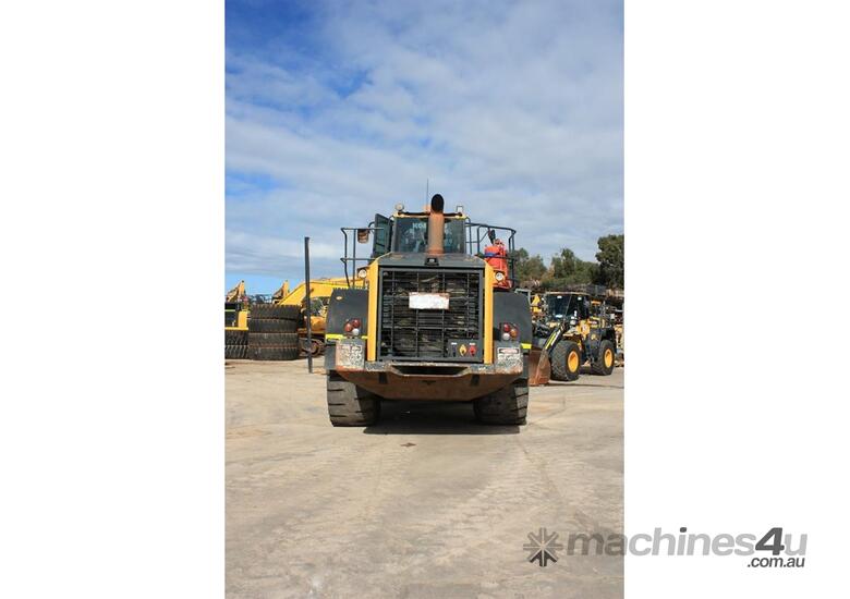 caption 2017 KOMATSU WA500_7 Wheel Loader