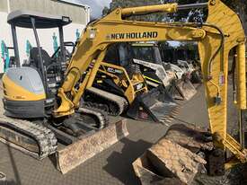 New Holland E35SR excavator for sasle - picture1' - Click to enlarge