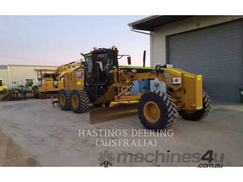 CAT 150-15 Motor Graders