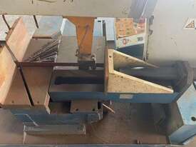 Speeder FHBS-331DSA Bandsaw - 3PH  - picture1' - Click to enlarge