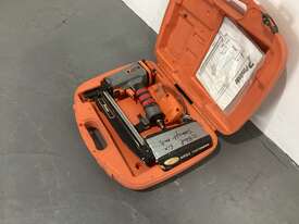 Paslode finish nailer - picture1' - Click to enlarge