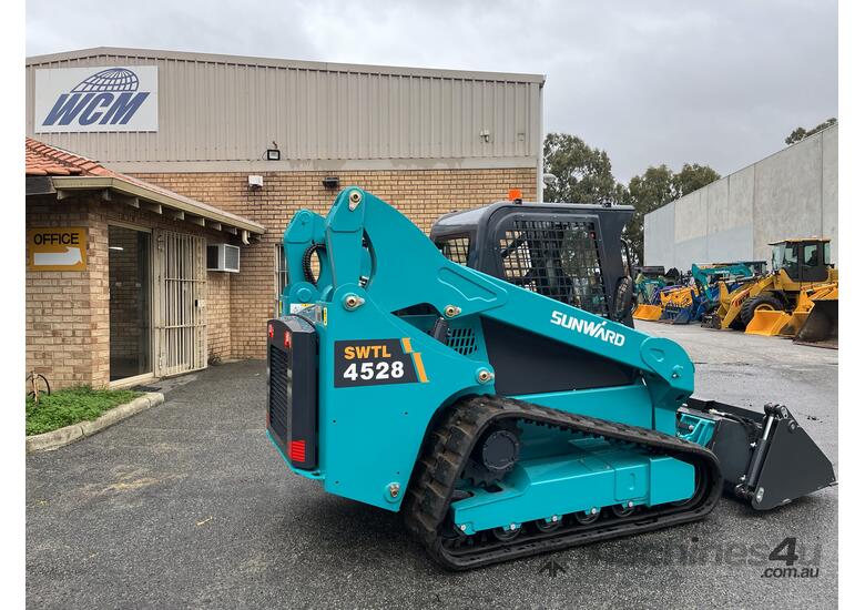 caption Sunward SWTL4528 Posi Track: Powerful 4,600kg Compact Loader for Versatile Applications