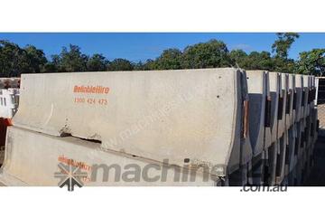 3.6mtr Concrete Road Barriers - JJ Hook - Ex Hire