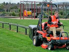 Kubota GZD15 Zero-Turn Mower - picture0' - Click to enlarge