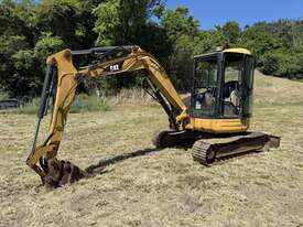 2004 CAT 304 CR EXCAVATOR - picture0' - Click to enlarge