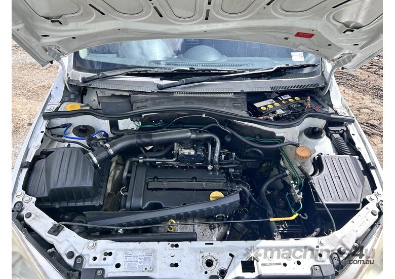 caption 2005 Holden Combo Petrol (Non Mobile) *$220 BP*