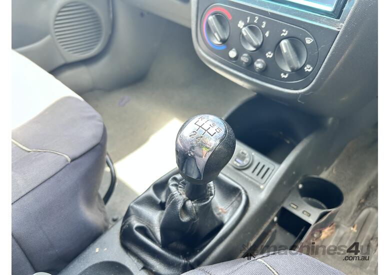 caption 2005 Holden Combo Petrol (Non Mobile) *$220 BP*