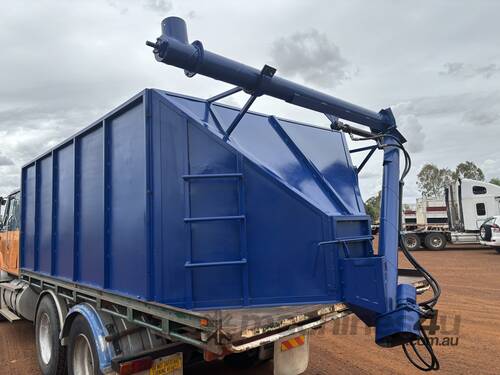 caption Feed Bin with Auger