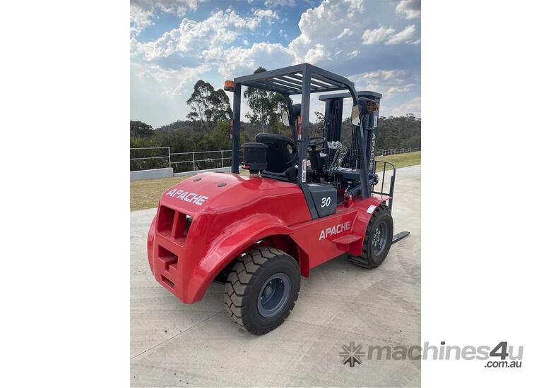 Apache 3 Ton All Terrain High Mast Forklift