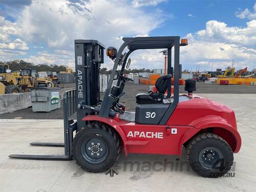 Apache 3 Ton All Terrain High Mast Forklift