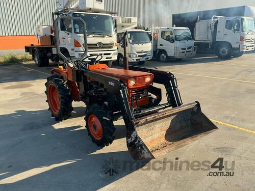Kubota L2000DT Tractor / Loader