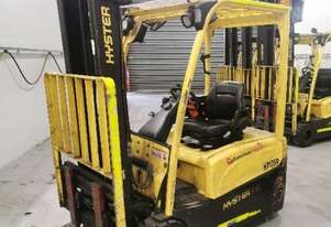 2014 Hyster J1-8XNT LWB (narrow isle e/forklift - high lift) 2014 Hyster J1-8XNT LWB (narrow isle e/forklift - high lift)