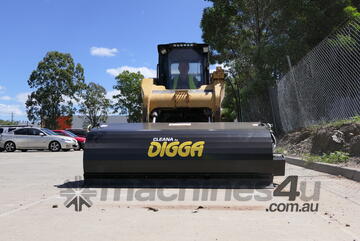 Digga Bucket Broom - 24
