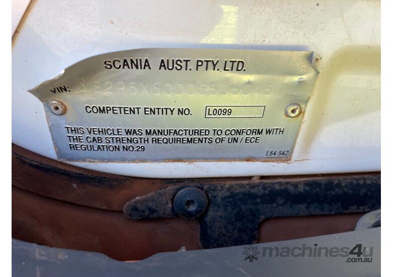 2018 Scania P360 Service Body Day Cab