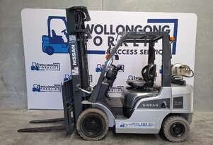 Wollongong Forklift: Nissan 2.5T LPG, 3-stage Standard Mast With 6m Lift!