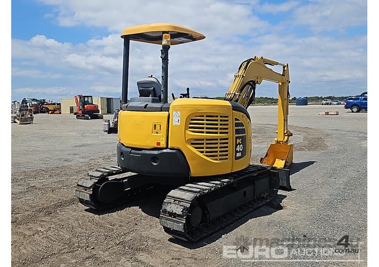 2015 Komatsu PC40MR-3 