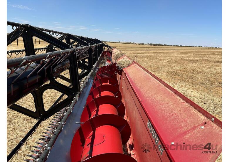 caption 2022 CASE IH 3050 41' VARI-FEED FRONT