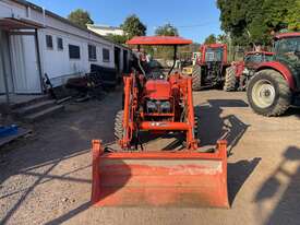 Kubota MX5100 tractor wit 4in1 loader - picture0' - Click to enlarge