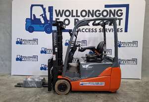 Wollongong Forklift: 2012 Toyota 1.8T, Electric, 3-Stage Container Mast, 4.3m Lift!