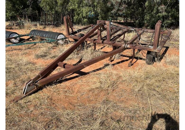 caption Yeomans Chisel Plough