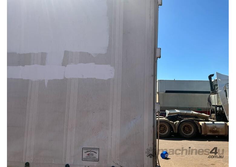 caption 2007 Maxitrans ST2 Curtain Side Body