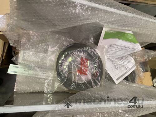caption 1 X Pallet Plumbing of General Goods inc Kitchen & Bathroom Accessories