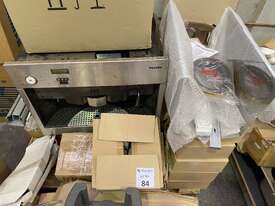 1 X Pallet Plumbing of General Goods inc Kitchen & Bathroom Accessories - picture2' - Click to enlarge