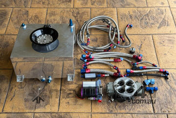 Holley Dominator Carburettor & Fuel Cell with lines and fittings Engine-Carburettor Parts