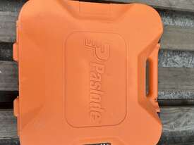 Paslode Impulse PPN-Master Nailer **UNRESERVED** - picture0' - Click to enlarge