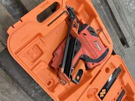 Paslode Impulse PPN-Master Nailer **UNRESERVED** - picture2' - Click to enlarge