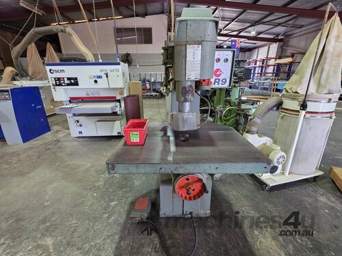 SCM R9 Overhead Router – Heavy-Duty, 3 Phase, Includes Template Pins