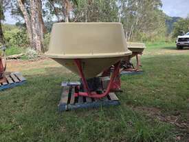 Vicon Fertiliser Spreader - picture0' - Click to enlarge