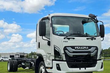 2025 Isuzu FRR 110-240 AM D53 Cab Chassis