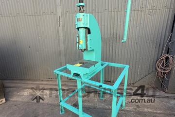 Collins and Sons Swing hand-operated manual Arbor Fly Press on stand