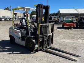TCM FD30T3K Forklift - picture0' - Click to enlarge
