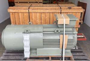 400 kw 535 hp 4-pole 1490 rpm 415 volt 355L IP56 AC Electric Motor Toshiba Model ATB-SV01 D355Ld New