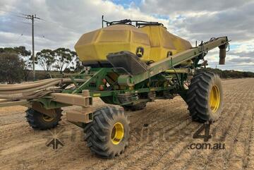 2019 John Deere 1910 Air Carts