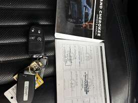 2020 Jeep Grand Cherokee S-Limited 4WD Wagon (Petrol) (Auto) - picture2' - Click to enlarge