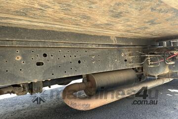 Nissan 1997   MKB210 4x2 Tipper